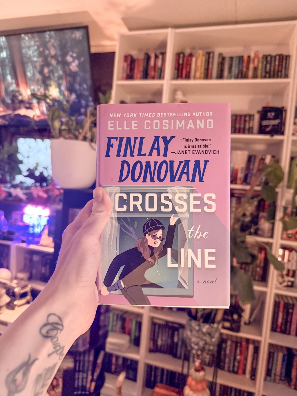 Finlay Donovan Crosses the Line by Elle&nbsp;Cosimano